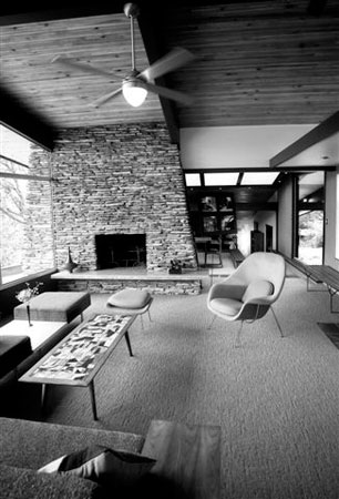 A restored Howard Madole Home on Apache Drive in Sedona, 2009